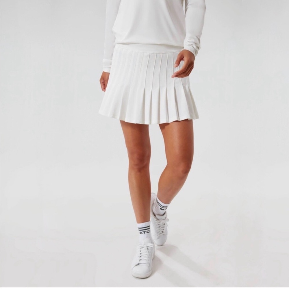 Tuckernuck Tnuck Sport Buds White Pleated Women's 15” Tennis Skirt